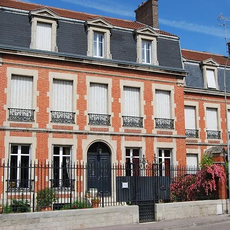 Chambre d'Hôtes L'Ambroise Troyes Exterior foto