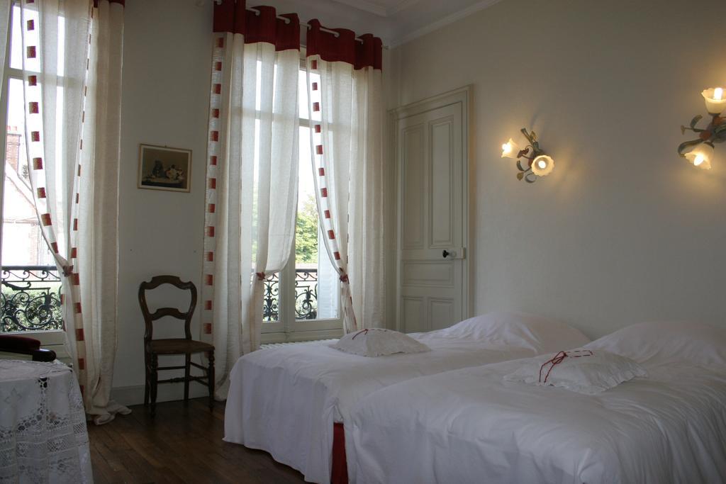 Chambre d'Hôtes L'Ambroise Troyes Exterior foto